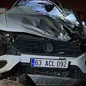 diyarbakirda otomobil devrildi 1 olu 3 yarali gThEBQ8r