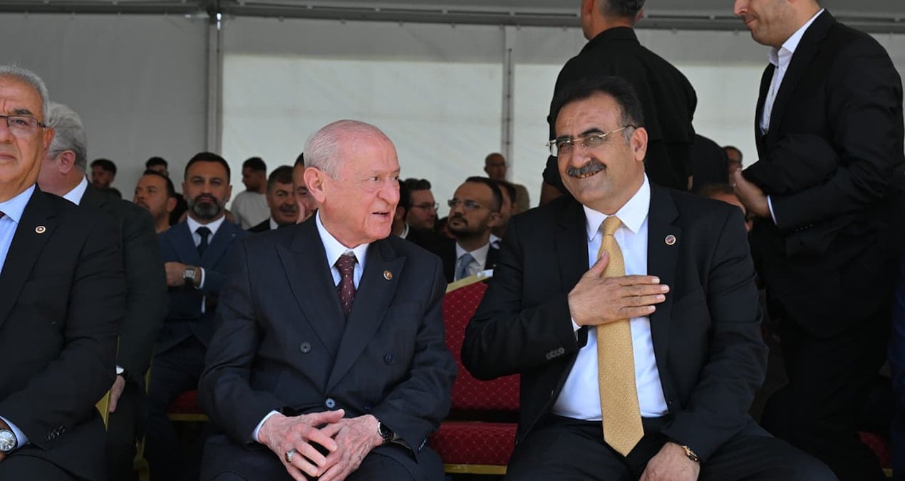 malazgirtte gundem yaratacak kare bahcelinin yanindaki isim dikkat cekti p4pPBE86