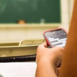 okullarda cep telefonu yasagi geliyor HXeOJwci