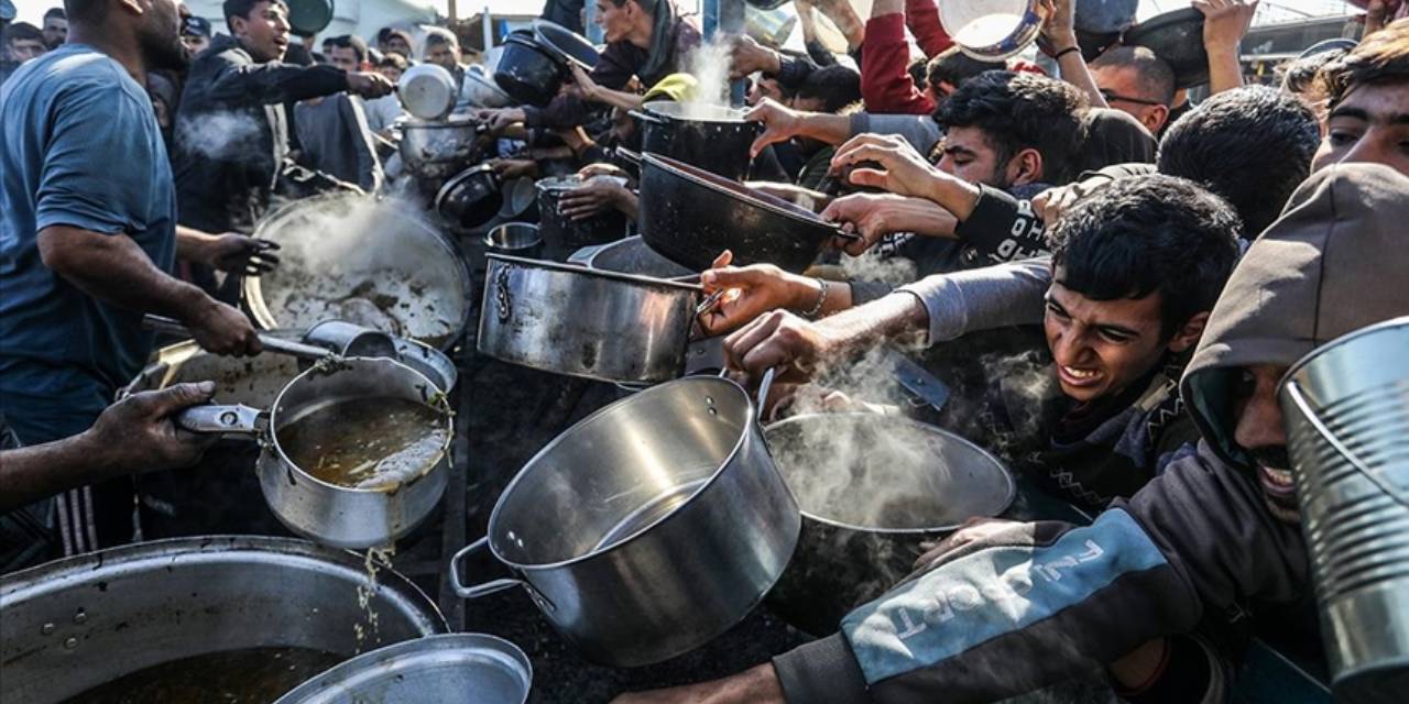 gazzede 5 cocuktan biri aclikla mucadele ediyor P9JDFY75