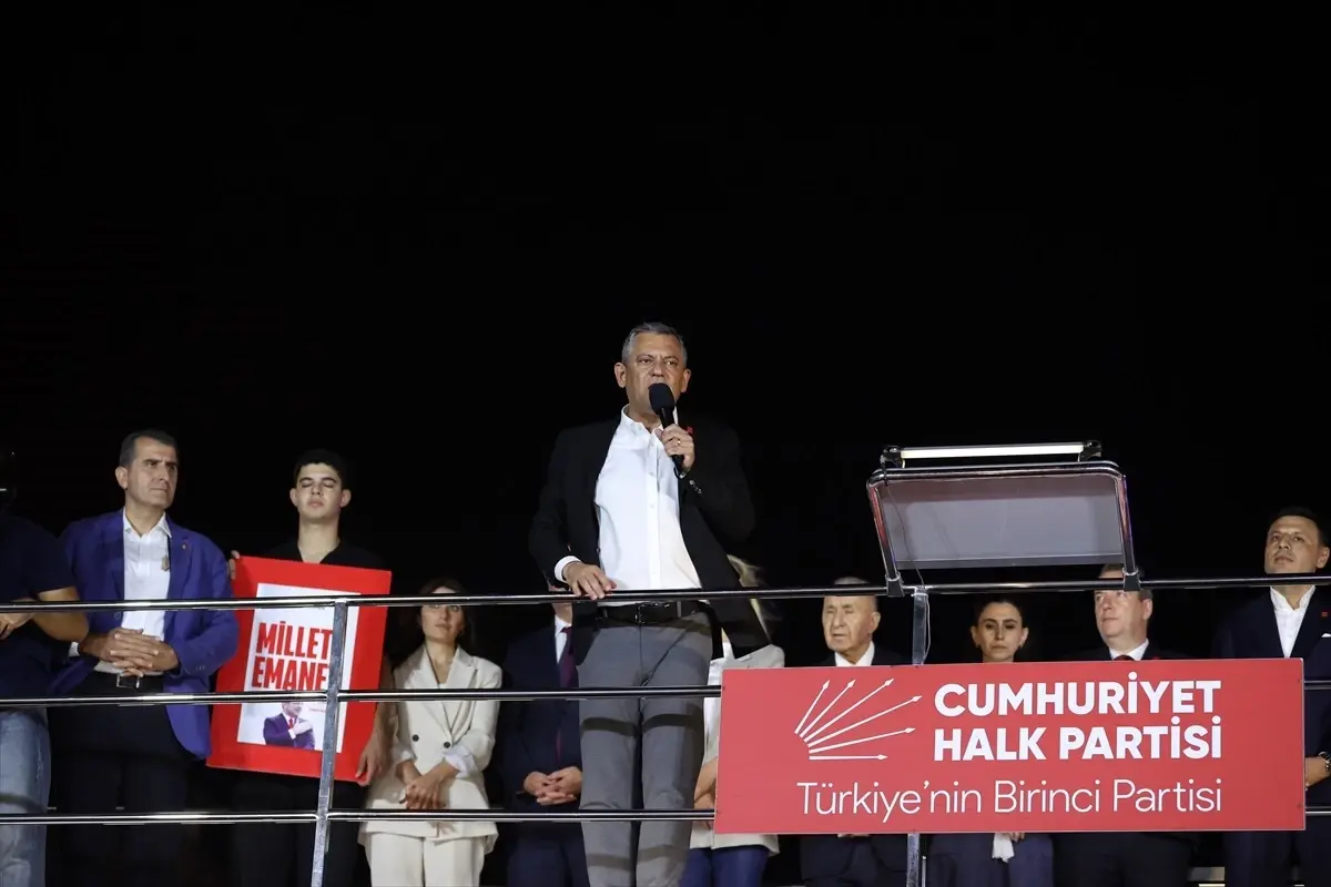 ozgur ozelden bahcelievler mitingi DGZGyQXb