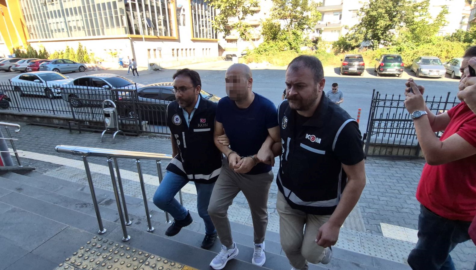 tefecilik operasyonu baba ogul gozaltinda 4CLCFd5l