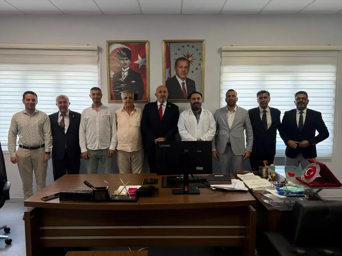 turkiye muhtarlar konfederasyonu baskani delibaltadan defne devlet hastanesine ziyaret LUknl9Br