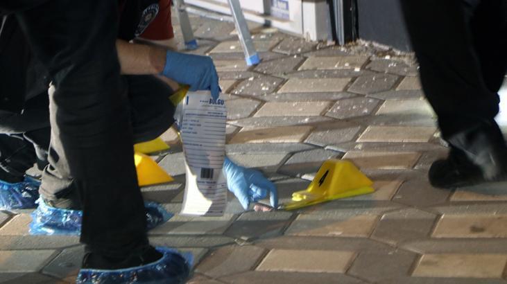 adanada is yerine el yapimi patlayici atildi Ggz9vVEV.jpg