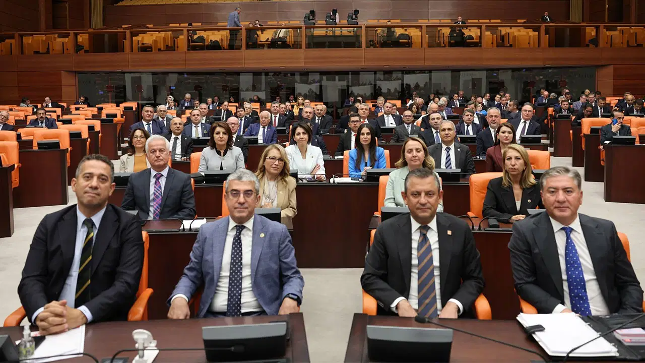 chp milletvekilleri kampa giriyor PVD84ZAm