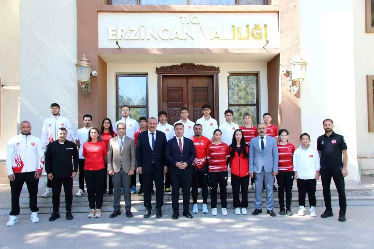 erzincan valisi aydogdu amator sporculari kabul etti 4txuiGLV