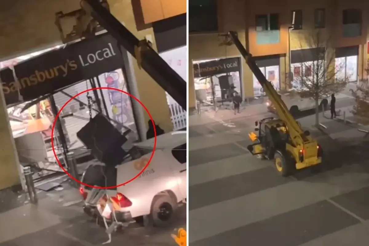 is makinesi ile atm caldilar NLRPwTN5.jpg