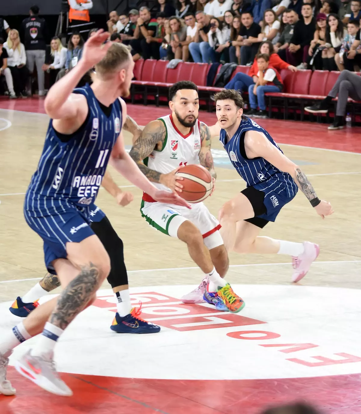 karsiyakanin mucadelesi takdir topladi BCGGBtnH.jpg