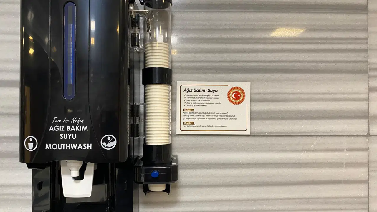 tbmmnin yeni doneminde milletvekillerine agiz bakimi icin makine t7cjuC2P.jpg