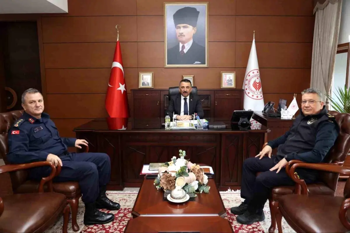 zonguldakta haftalik asayis ve guvenlik toplantisi yapildi i9RMtlAh.jpg