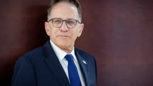 netanyahunun-londra-buyukelcisi-hakkinda-cinsel-istismar-iddiasi-NQWDQPgD