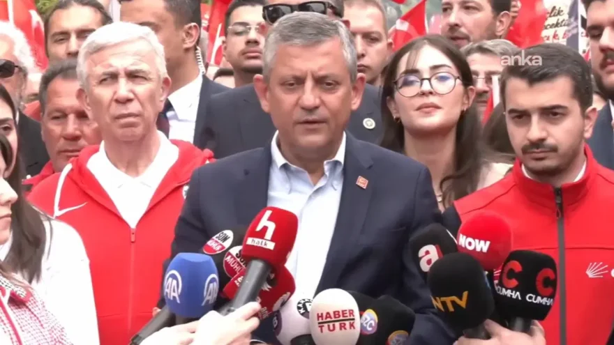 CHP’nin 19 Mayıs Gençlik Korteji’nde Özgür Özel’den Gençlere Önemli Mesajlar