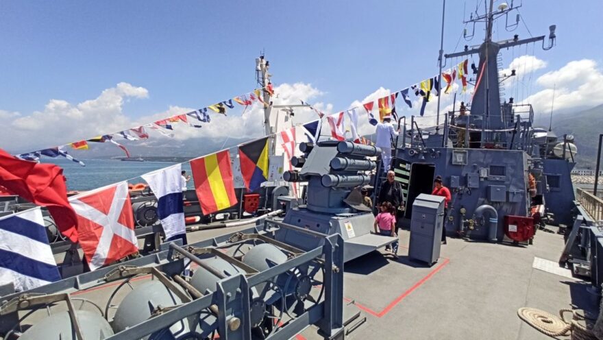 İskenderun’da TCG Karpaz ve TCSG-304 Gemileri Halka Açıldı