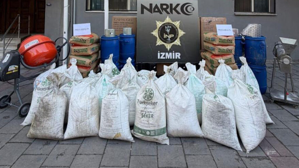 Üç İlde Uyuşturucu Çetelerine Darbe: 17 Kişi Gözaltında