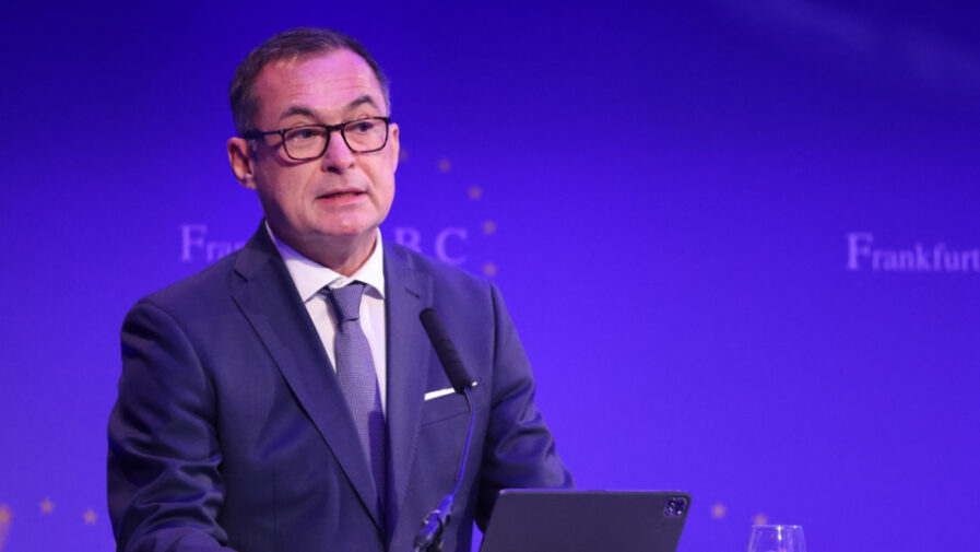 Bundesbank, barış gelse de enflasyona karşı ihtiyatlı