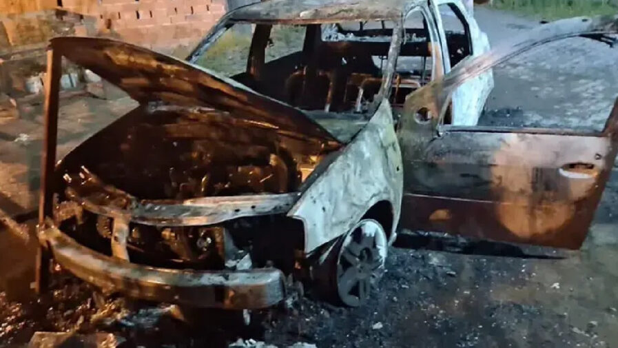 Gece Yarısı Kundaklama Olayı: Sendika Başkanının Aracı Alev Alev Yandı
