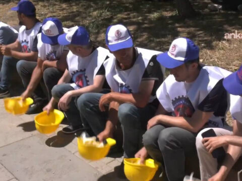 Maden iscileri oturma eylemine basladi sogan ekmege muhtac kaldik kExzvsED